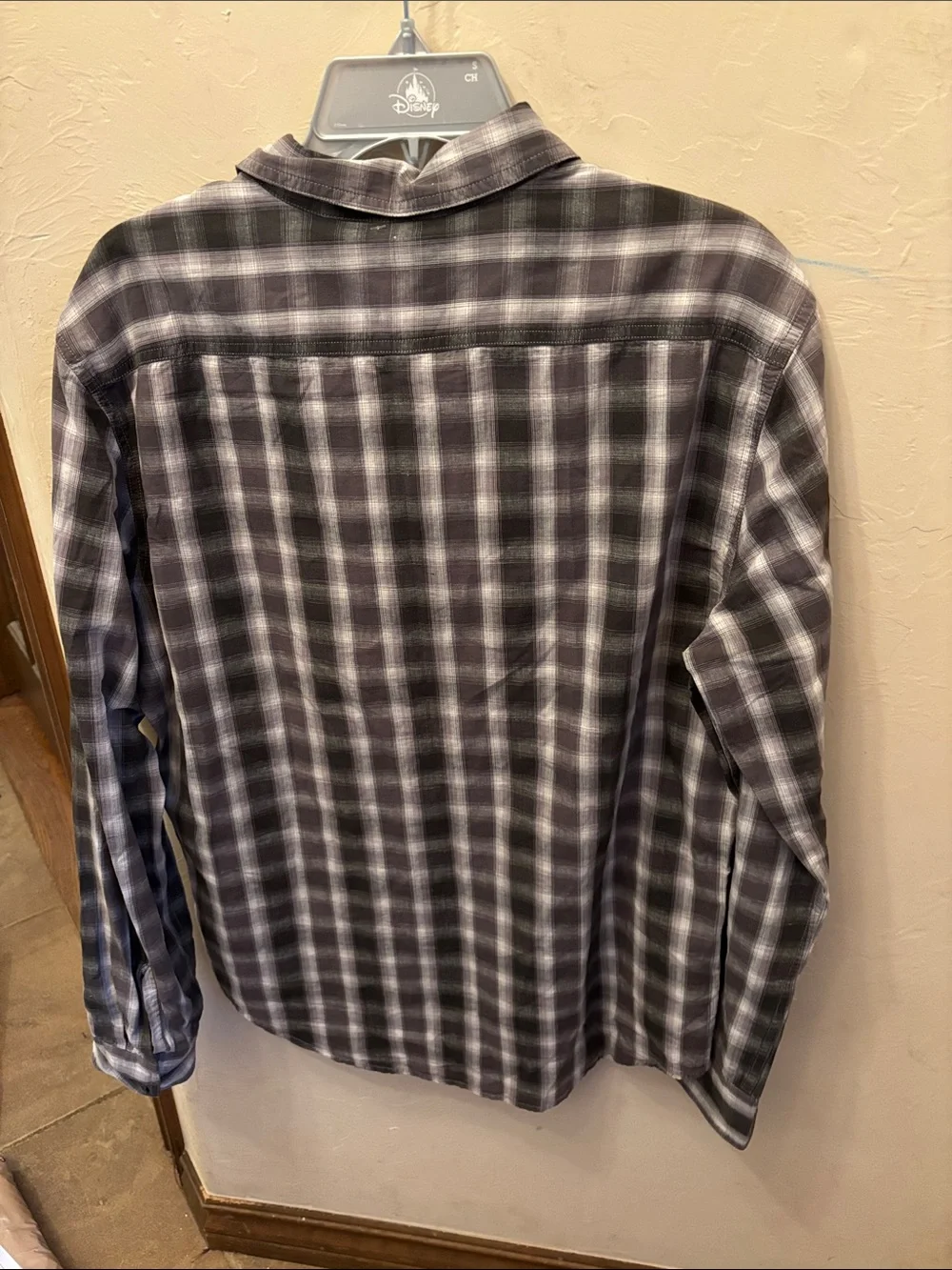 Levi’s button down top! Size Medium